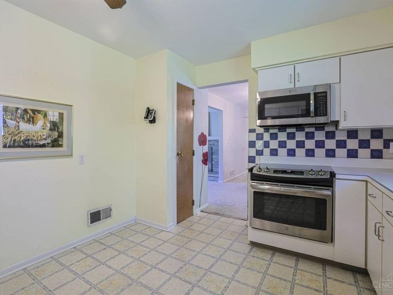724 Pine Ridge Road, Miami Twp, OH 45150 Photo 18