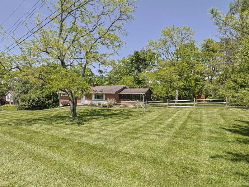 724 Pine Ridge Road, Miami Twp, OH 45150 Photo 4