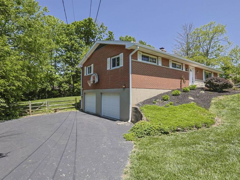 724 Pine Ridge Road, Miami Twp, OH 45150 Photo 5