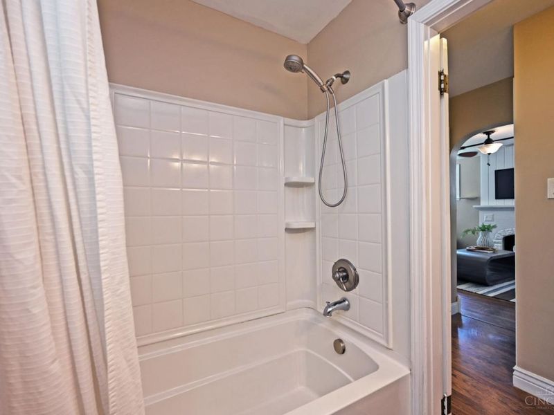 5587 Vogel Road, Cincinnati, OH 45239 Photo 23