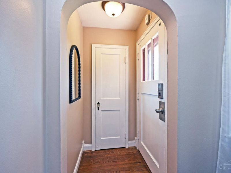 5587 Vogel Road, Cincinnati, OH 45239 Photo 6