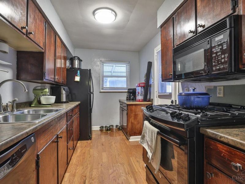 4000 Homelawn Avenue, Cheviot, OH 45211 Photo 12