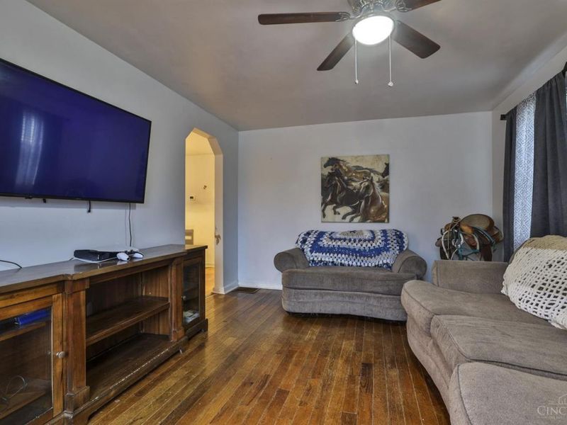 4000 Homelawn Avenue, Cheviot, OH 45211 Photo 8