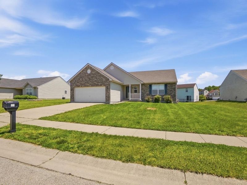 22 Meadowcrest Drive, Franklin, OH 45005 Photo 2