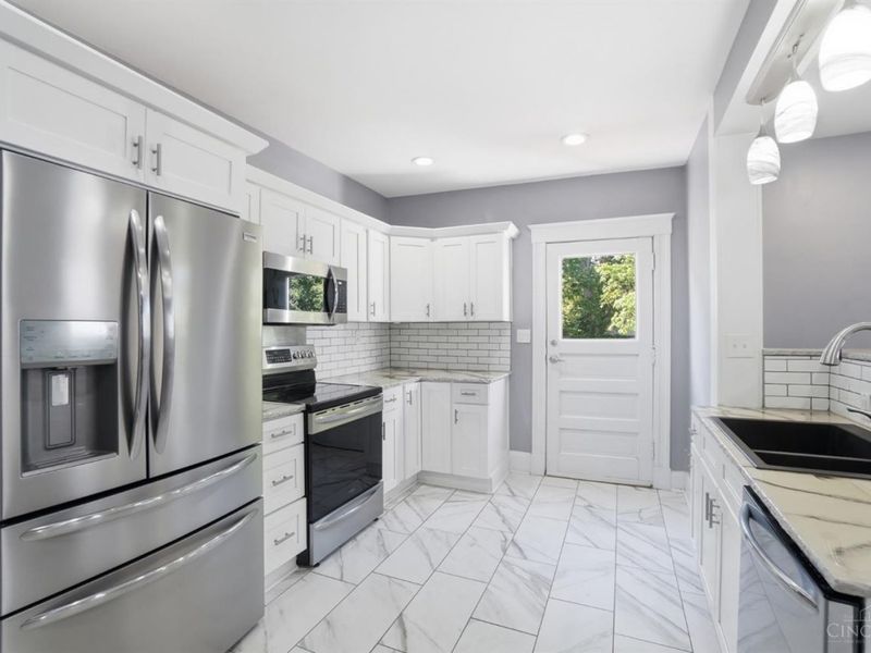 3457 Cardiff Avenue, Cincinnati, OH 45209 Photo 17