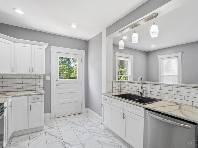 3457 Cardiff Avenue, Cincinnati, OH 45209 Photo 19