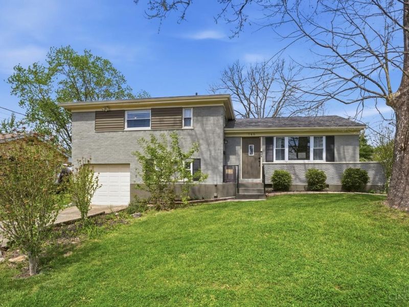 746 Converse Drive, Forest Park, OH 45240 Photo 9