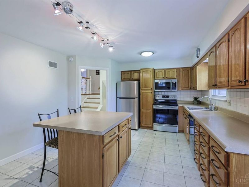 10631 Cinderella Drive, Montgomery, OH 45242 Photo 18