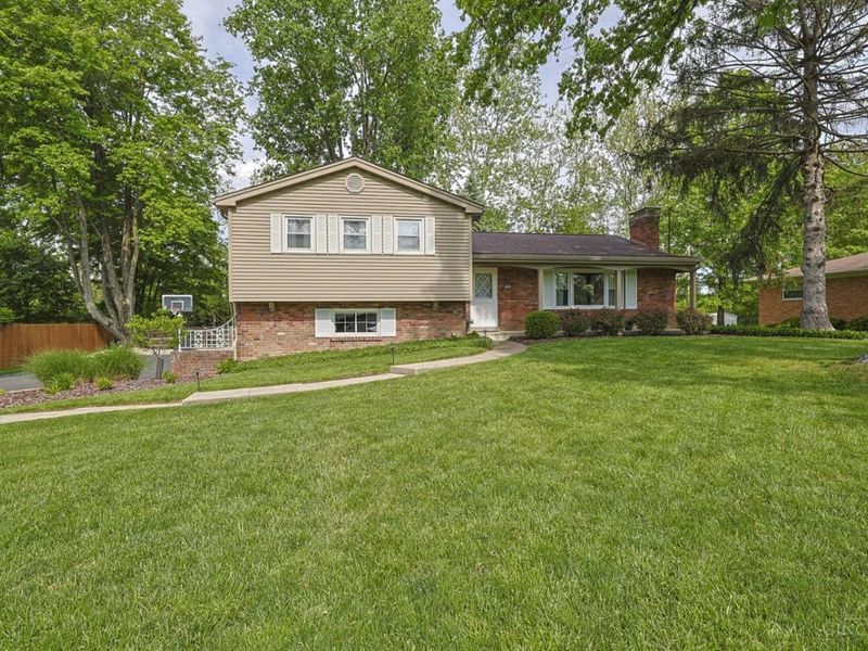 10631 Cinderella Drive, Montgomery, OH 45242 Photo 2