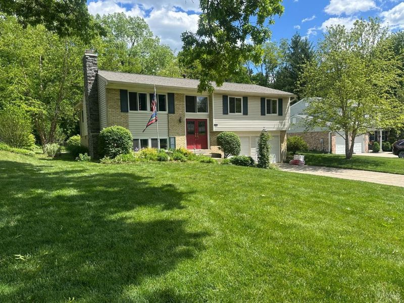 9832 Beau Lane, Springfield Twp., OH 45231 Photo 2
