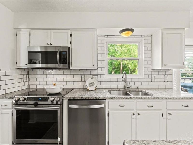 8844 Steeplechase Way, West Chester, OH 45069 Photo 13