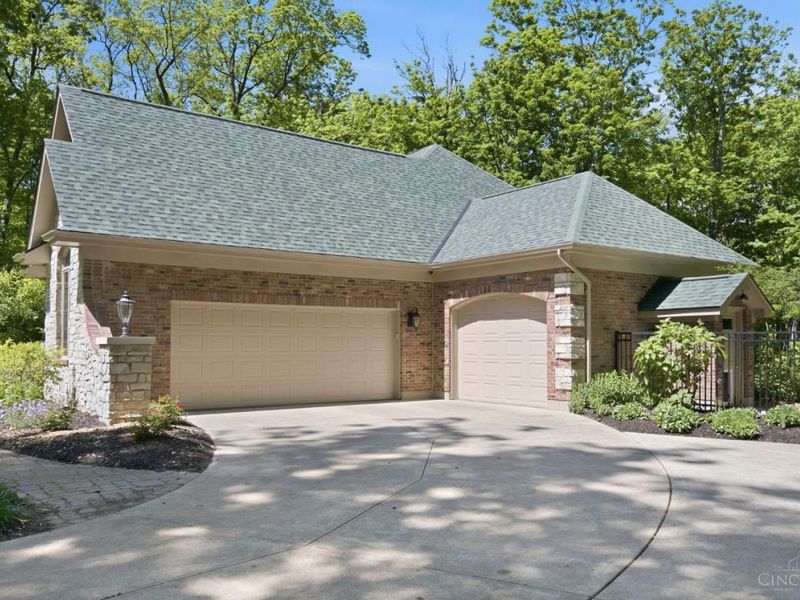 1258 Shepherds Way, Washington Township, OH 45113 Photo 6