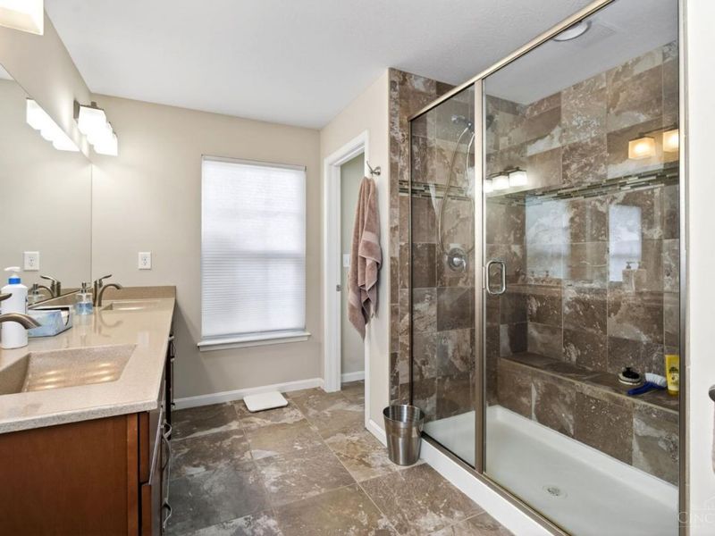 6920 Crown Pointe Drive, Liberty Township, OH 45011 Photo 32