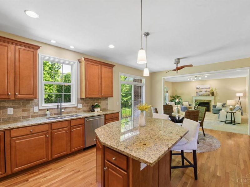331 Eastbury Drive, Loveland, OH 45140 Photo 10