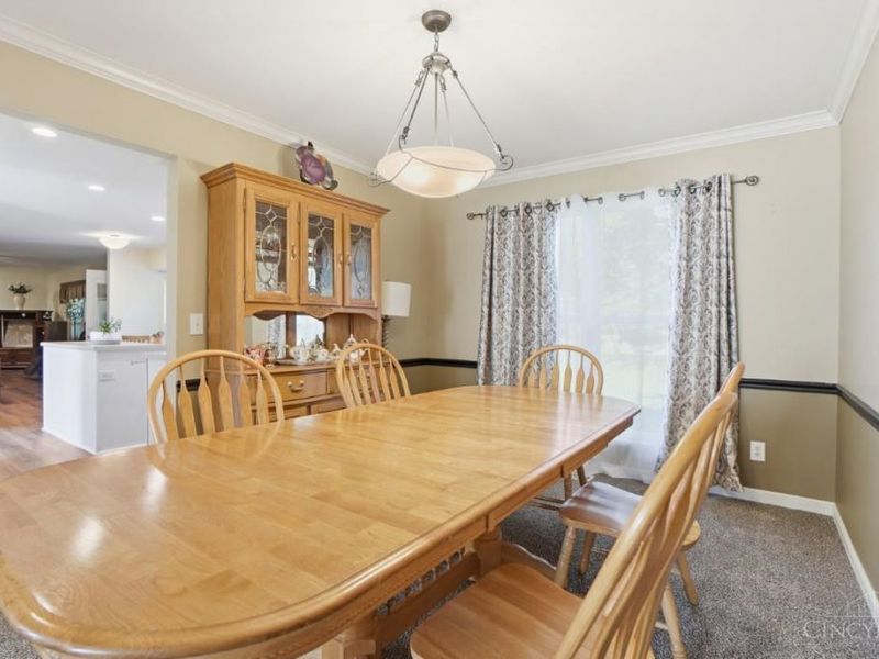 10210 Meadowknoll Drive, Loveland, OH 45140 Photo 10