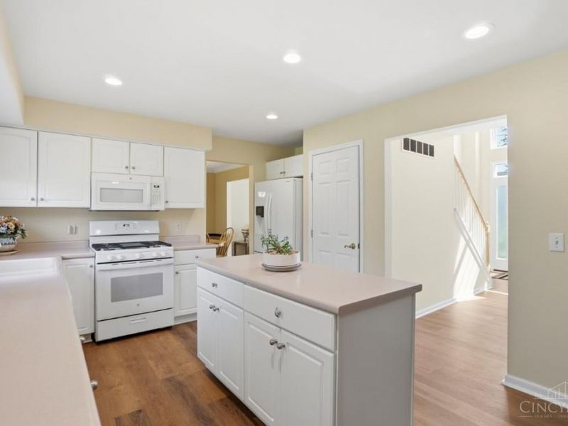 10210 Meadowknoll Drive, Loveland, OH 45140 Photo 15