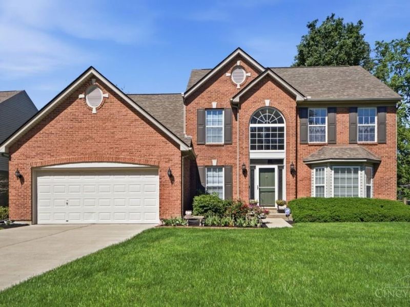 10210 Meadowknoll Drive, Loveland, OH 45140 Photo 2