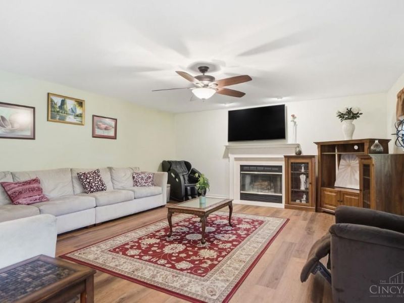 10210 Meadowknoll Drive, Loveland, OH 45140 Photo 24