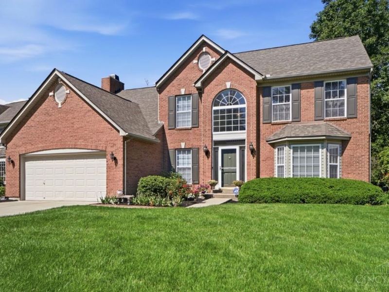10210 Meadowknoll Drive, Loveland, OH 45140 Photo 3