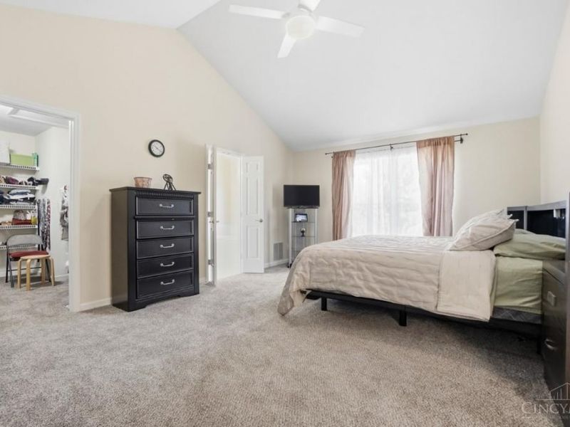 10210 Meadowknoll Drive, Loveland, OH 45140 Photo 33