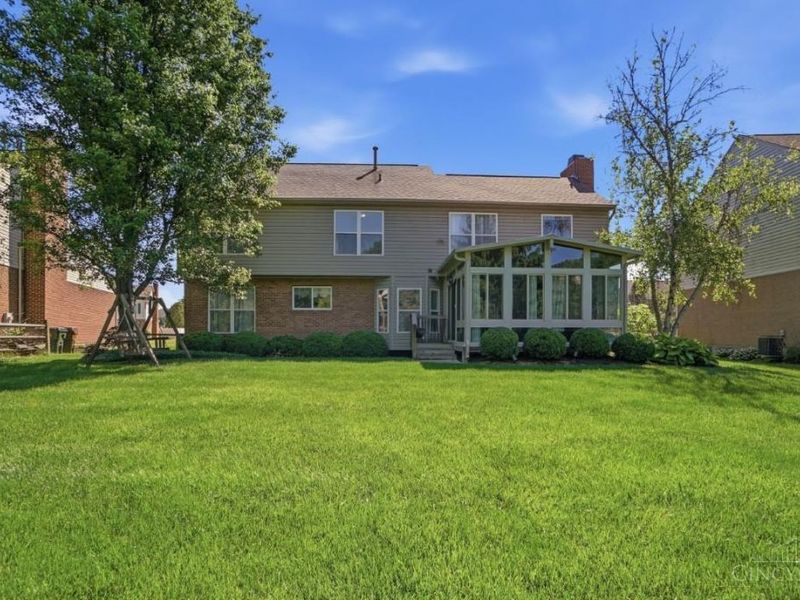 10210 Meadowknoll Drive, Loveland, OH 45140 Photo 57