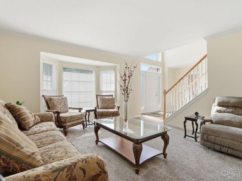 10210 Meadowknoll Drive, Loveland, OH 45140 Photo 9