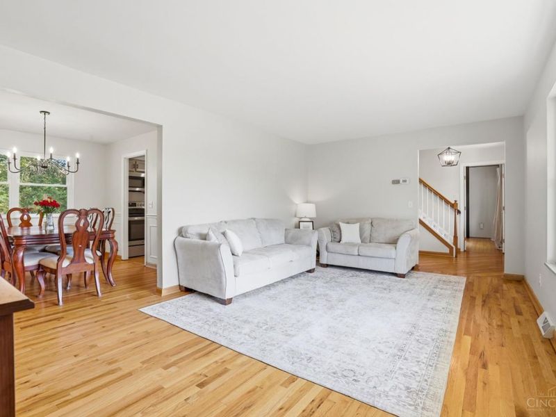 9870 Belleford Court, Montgomery, OH 45242 Photo 18