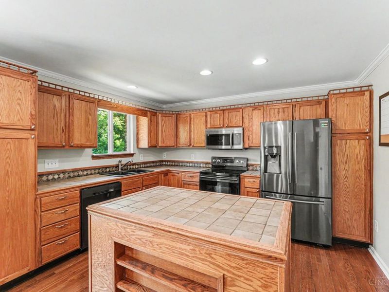 305 Eagle Knoll Drive, Washington Township, OH 45153 Photo 7
