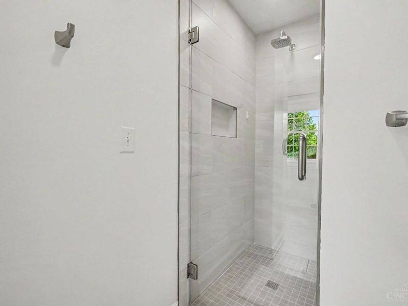 7996 Woody Hollow Drive, West Chester, OH 45241 Photo 21