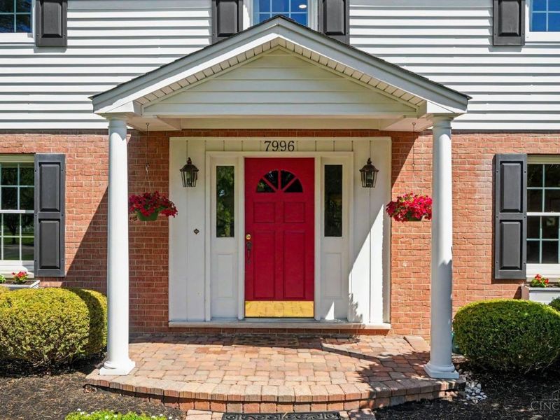 7996 Woody Hollow Drive, West Chester, OH 45241 Photo 3