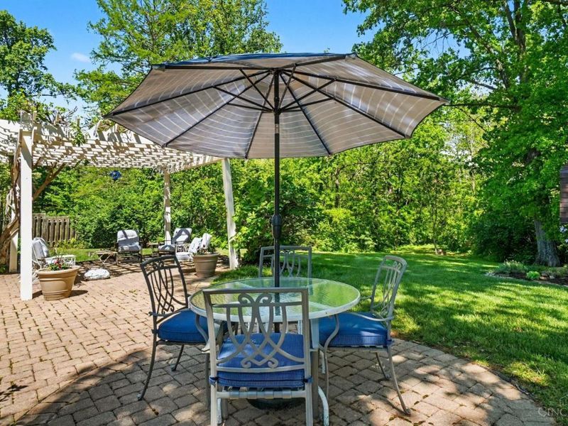 7996 Woody Hollow Drive, West Chester, OH 45241 Photo 33
