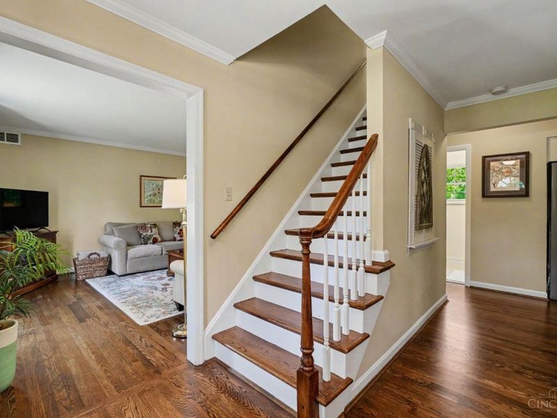 7996 Woody Hollow Drive, West Chester, OH 45241 Photo 6