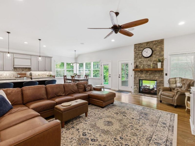 7825 Trailwind Drive, Montgomery, OH 45242 Photo 12