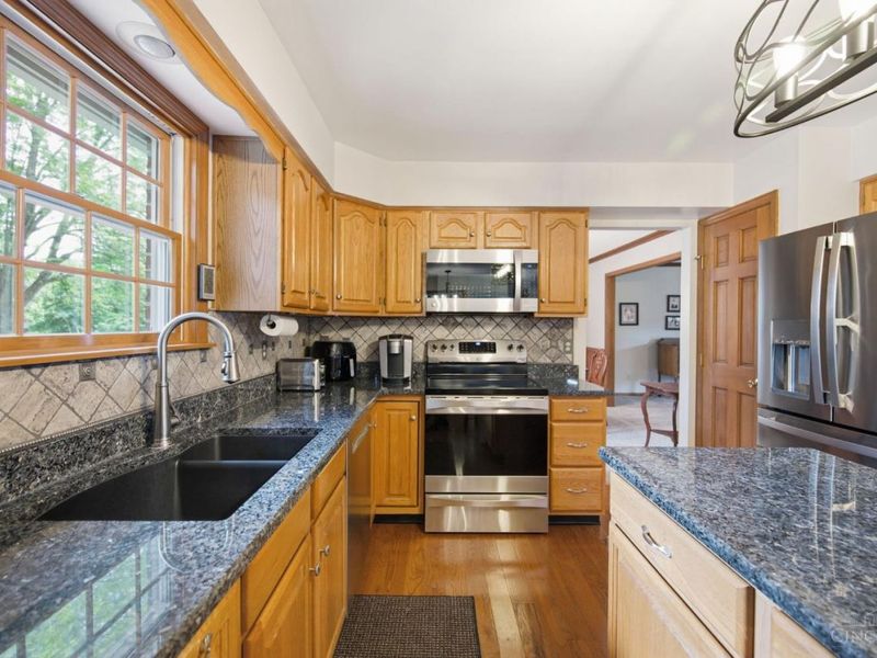 7220 Rolling Meadows Drive, West Chester, OH 45069 Photo 7