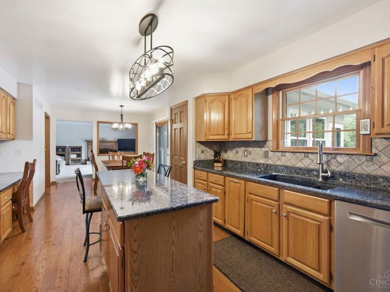 7220 Rolling Meadows Drive, West Chester, OH 45069 Photo 9
