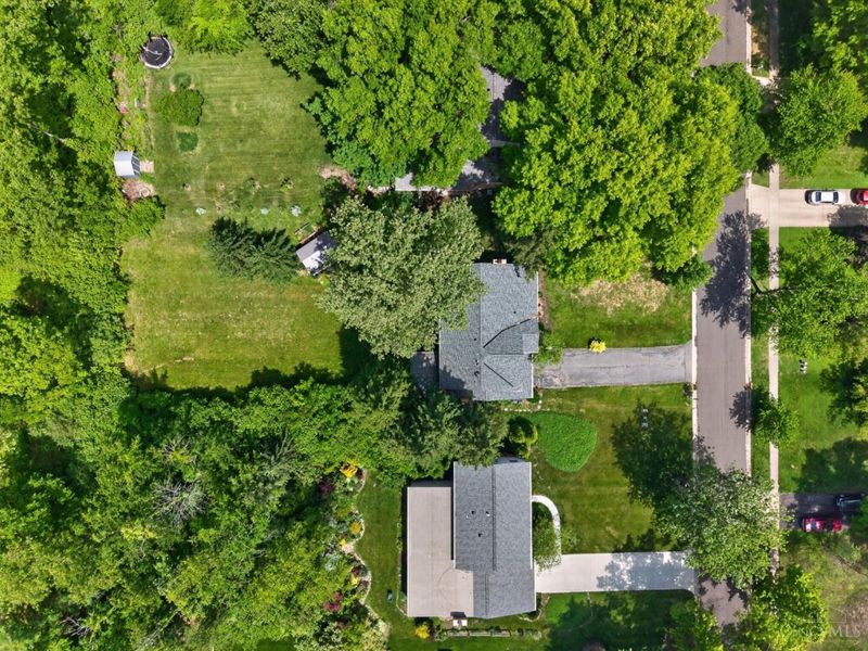 355 Circlewood Lane, Wyoming, OH 45215 Photo 38