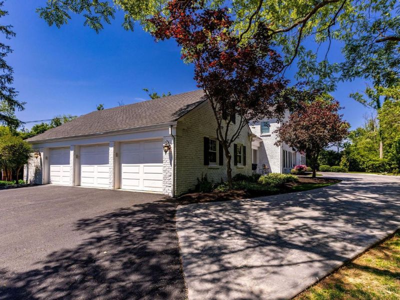 4895 Drake Road, Indian Hill, OH 45243 Photo 30