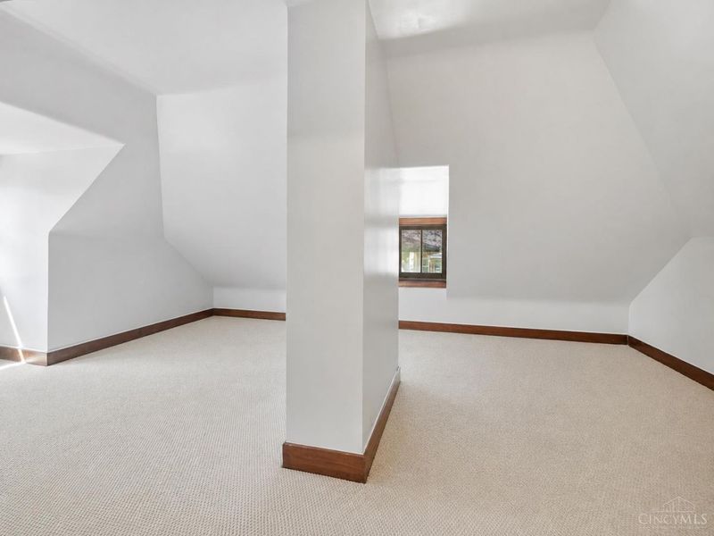1540 Pullan Avenue, Cincinnati, OH 45223 Photo 27