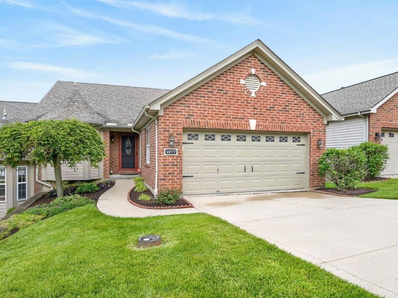 4977 Kleeman Green Drive, Green Township, OH 45211 Photo 2