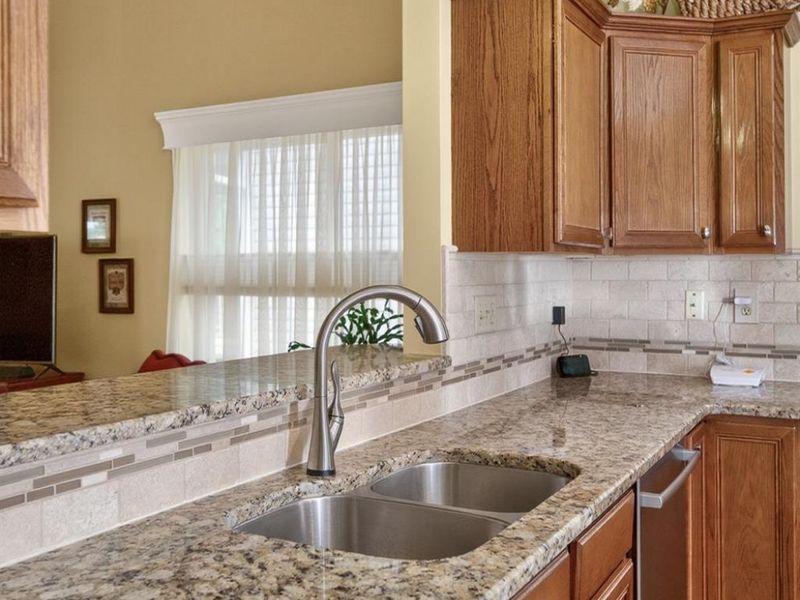 4977 Kleeman Green Drive, Green Township, OH 45211 Photo 21