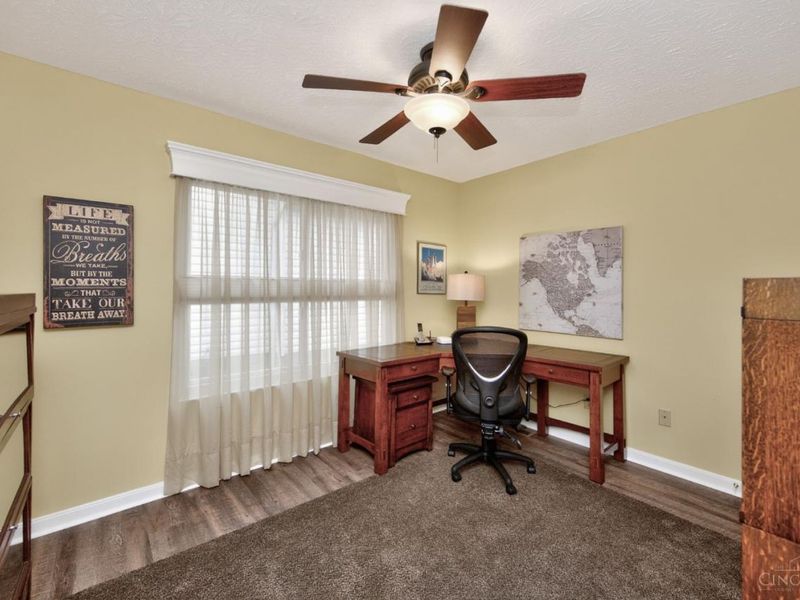 4977 Kleeman Green Drive, Green Township, OH 45211 Photo 34