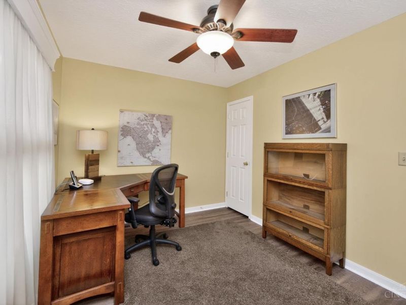 4977 Kleeman Green Drive, Green Township, OH 45211 Photo 35