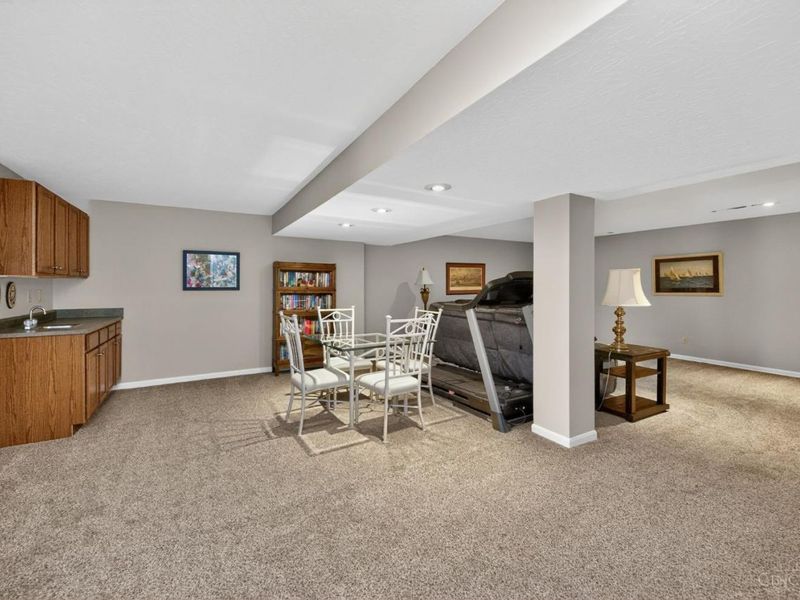 4977 Kleeman Green Drive, Green Township, OH 45211 Photo 45