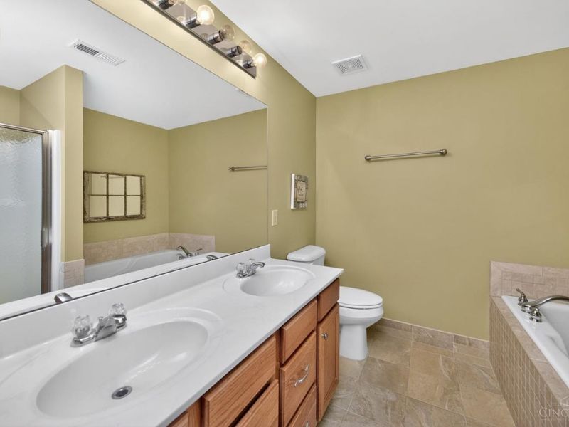 4977 Kleeman Green Drive, Green Township, OH 45211 Photo 51