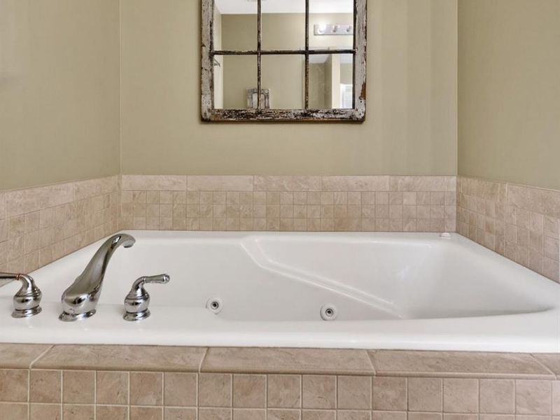 4977 Kleeman Green Drive, Green Township, OH 45211 Photo 54