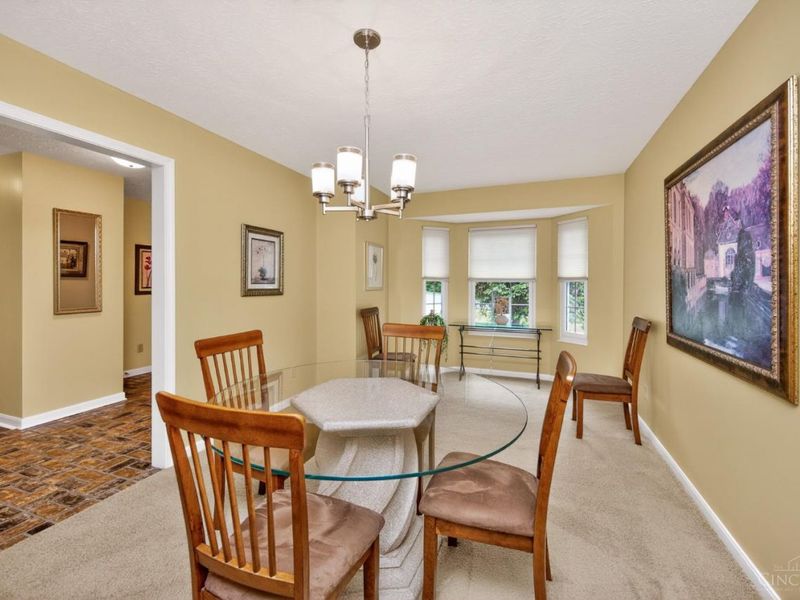 4977 Kleeman Green Drive, Green Township, OH 45211 Photo 6