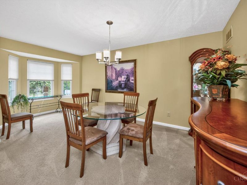 4977 Kleeman Green Drive, Green Township, OH 45211 Photo 8