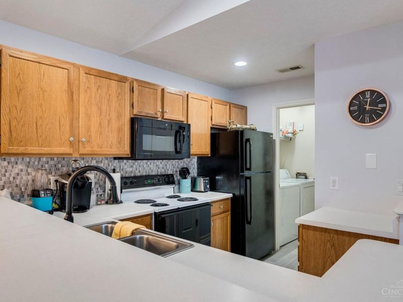 12181 Regency Run Court, Unit 9, Springfield Twp., OH 45240 Photo 6