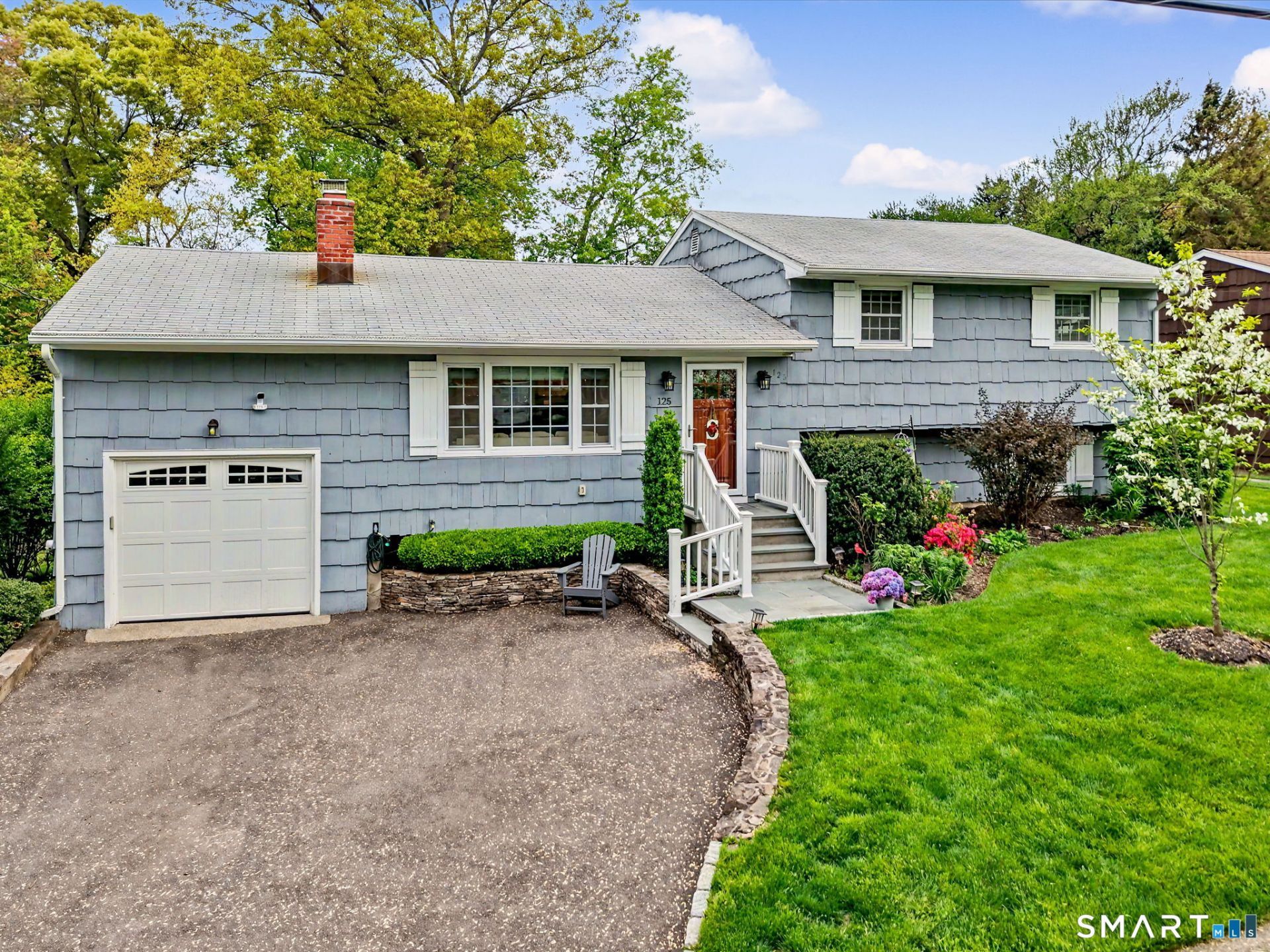 125 Pepperidge, Fairfield, CT 06824 Main Photo
