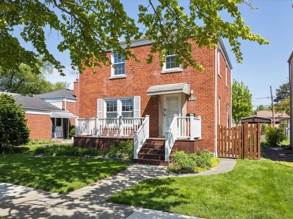 9328 Jefferson Avenue , Brookfield, IL 60513